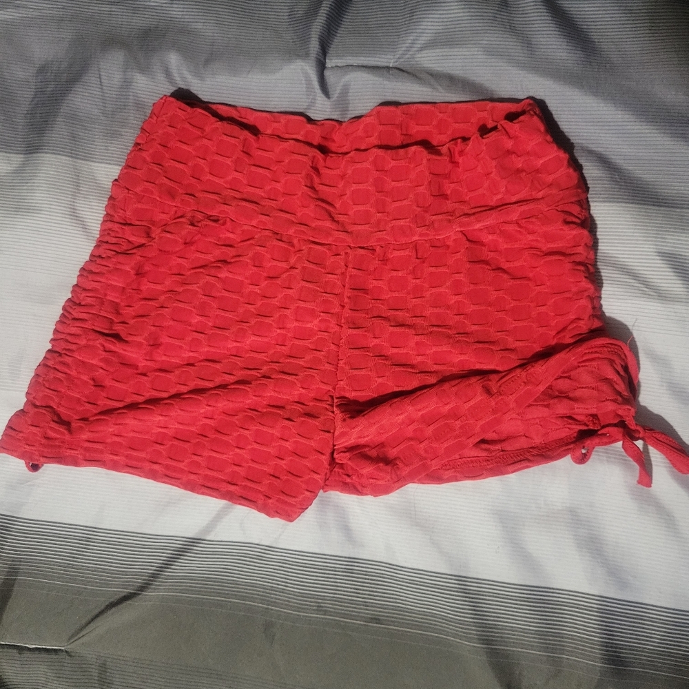 Red Honeycomb textured adjustable booty scrunch shorts